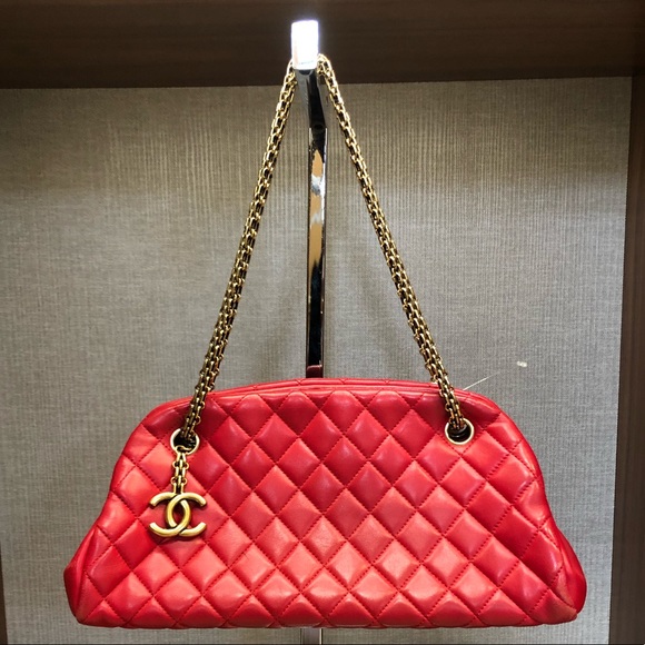 CHANEL Handbags - Red Chanel lambskin blower Bag